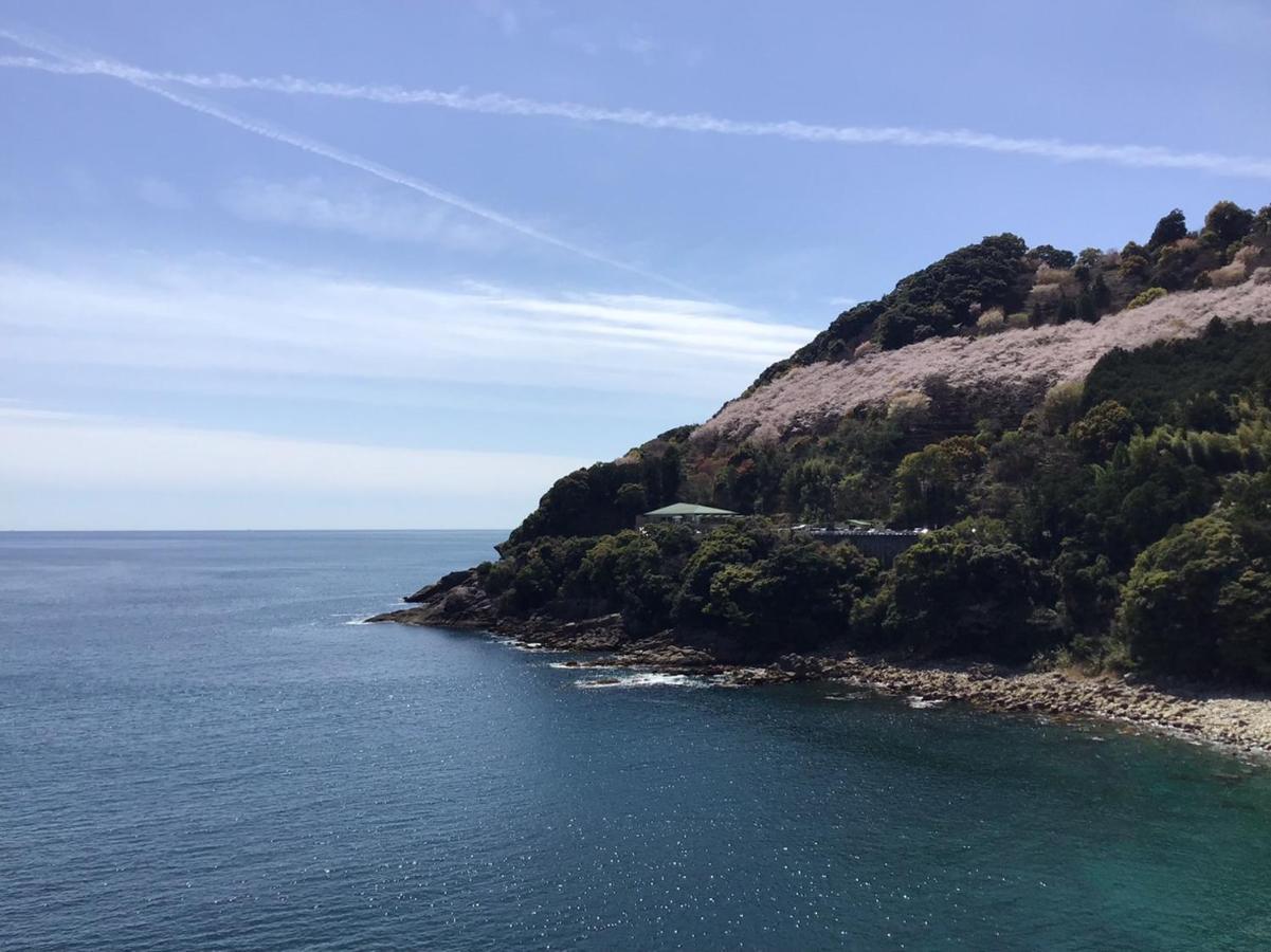 Hotel Nami Kumano Exteriör bild