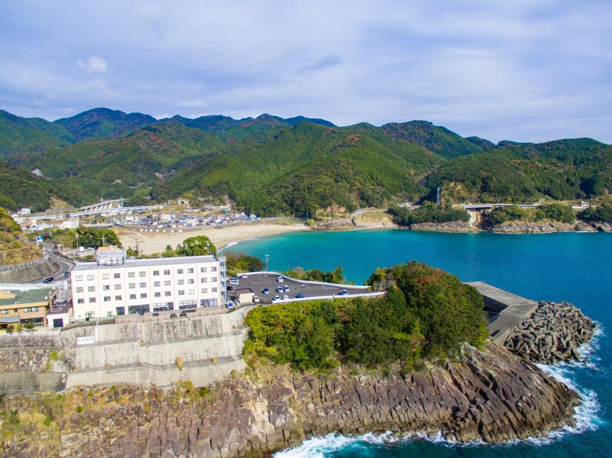 Hotel Nami Kumano Exteriör bild