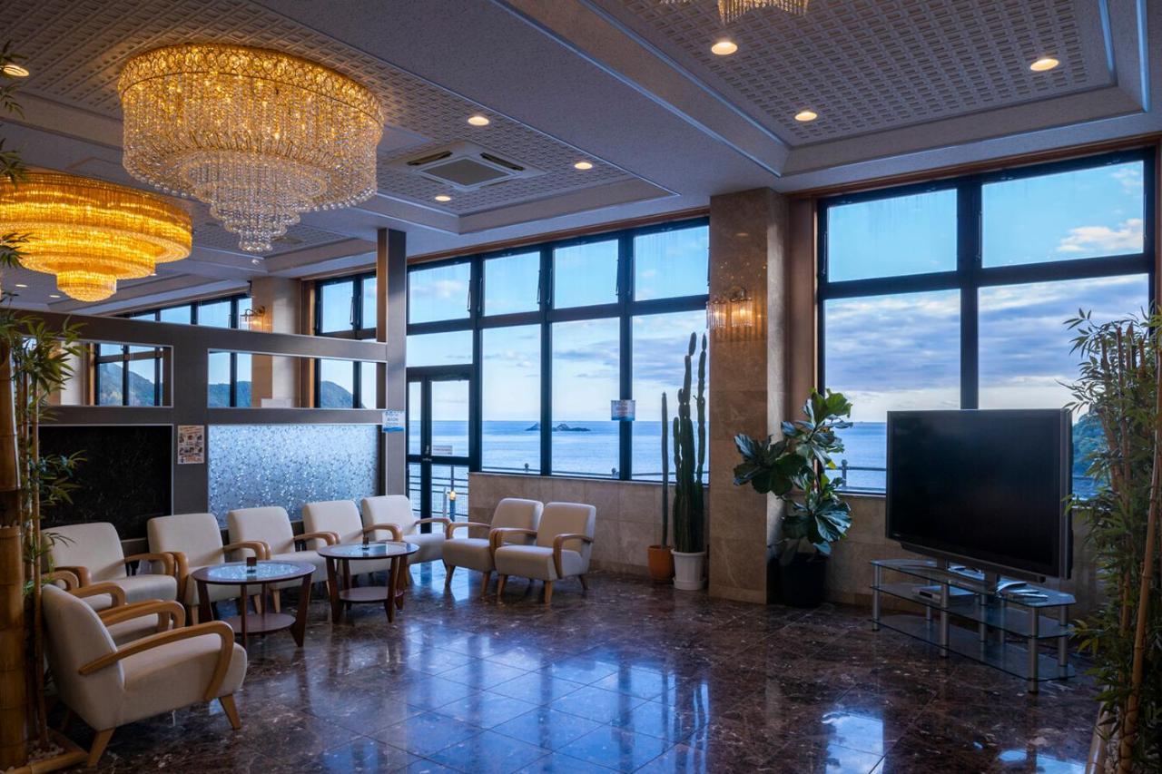 Hotel Nami Kumano Exteriör bild